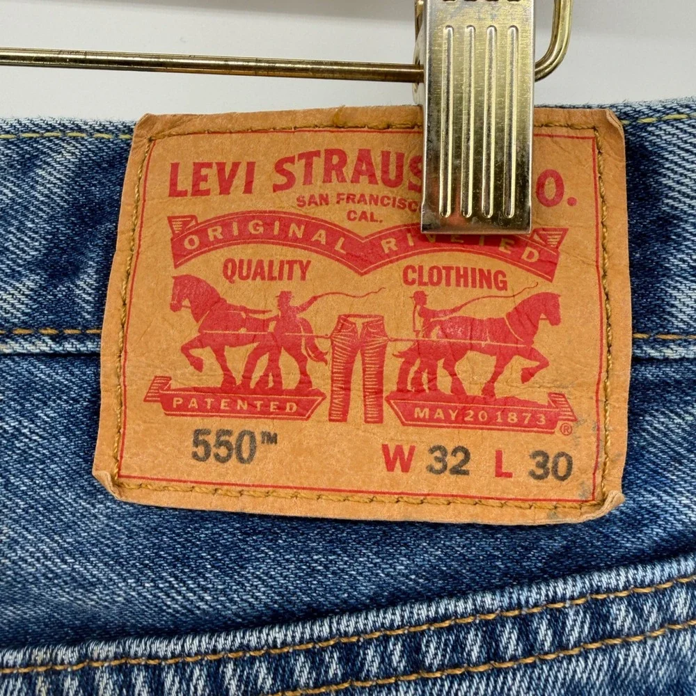 Levis 550 Relaxed Fit Tapered Leg Jeans Medium Wash Blue 32x30 00550-4891